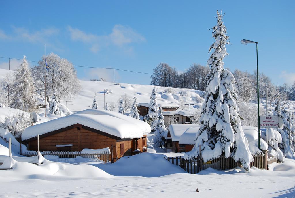 Campeggio Branchetto Hotel Bosco Chiesanuova Exterior foto