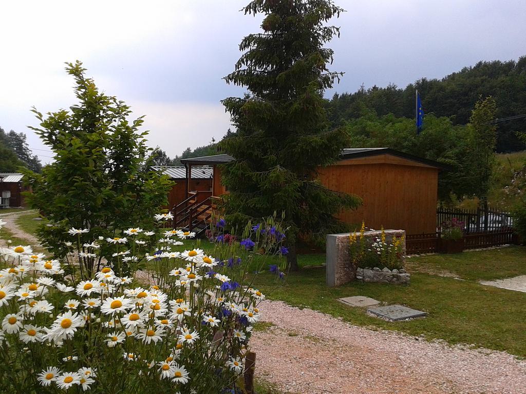 Campeggio Branchetto Hotel Bosco Chiesanuova Exterior foto